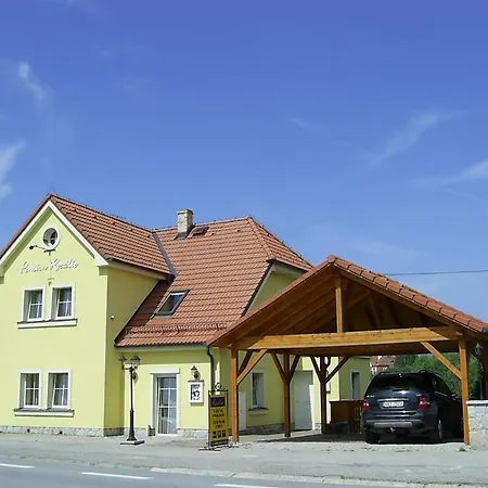 Rozalie Apartment